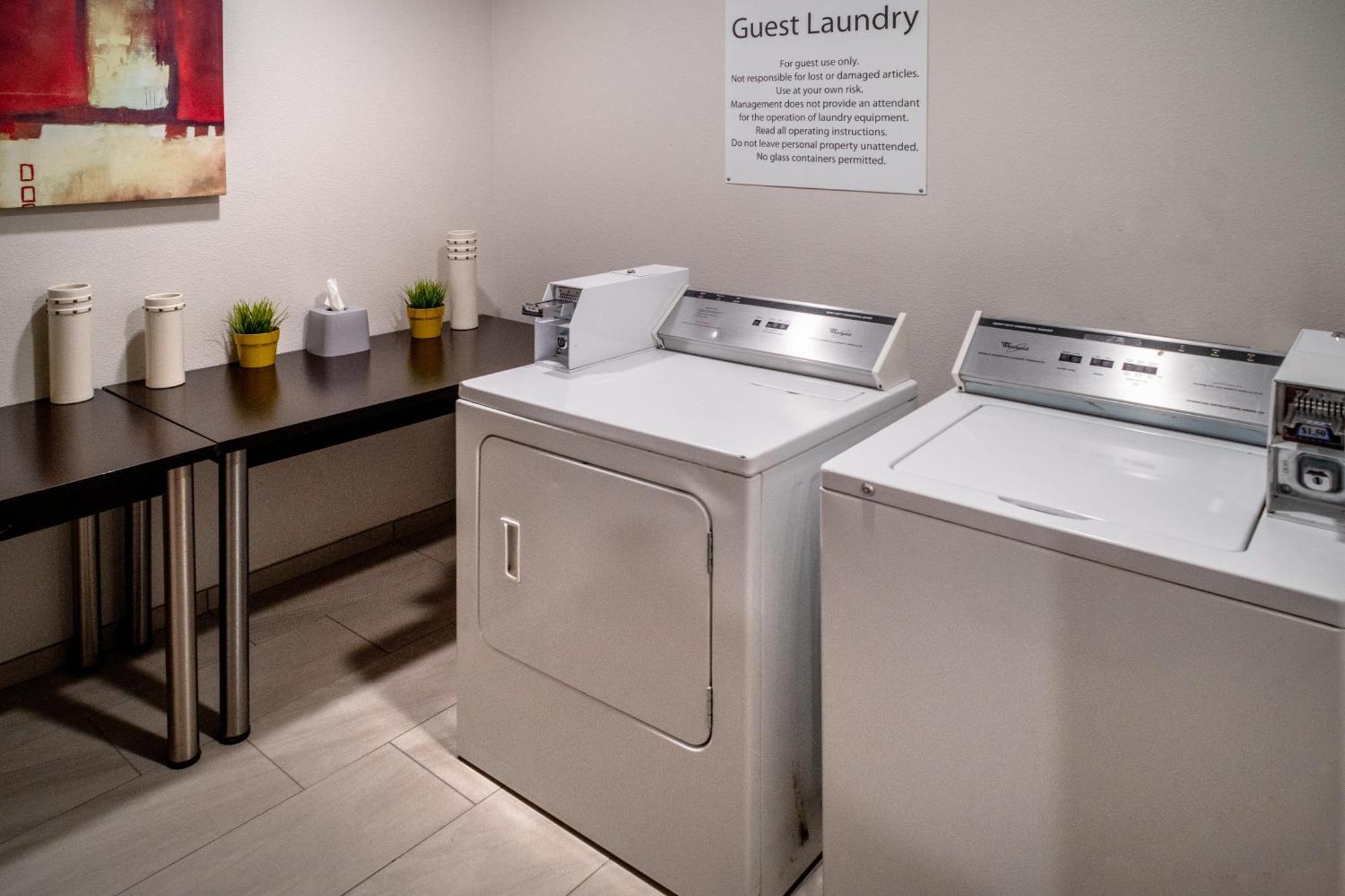 Holiday Inn Express & Suites Cross Lanes By Ihg Eksteriør bilde